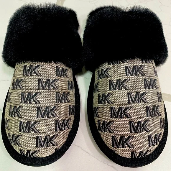 Michael Kors women house slippers - Picture 2 of 7